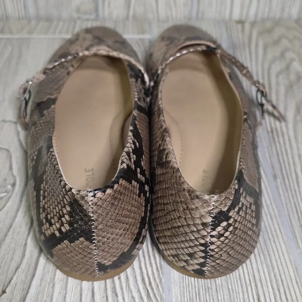 Kenneth Cole pre owned